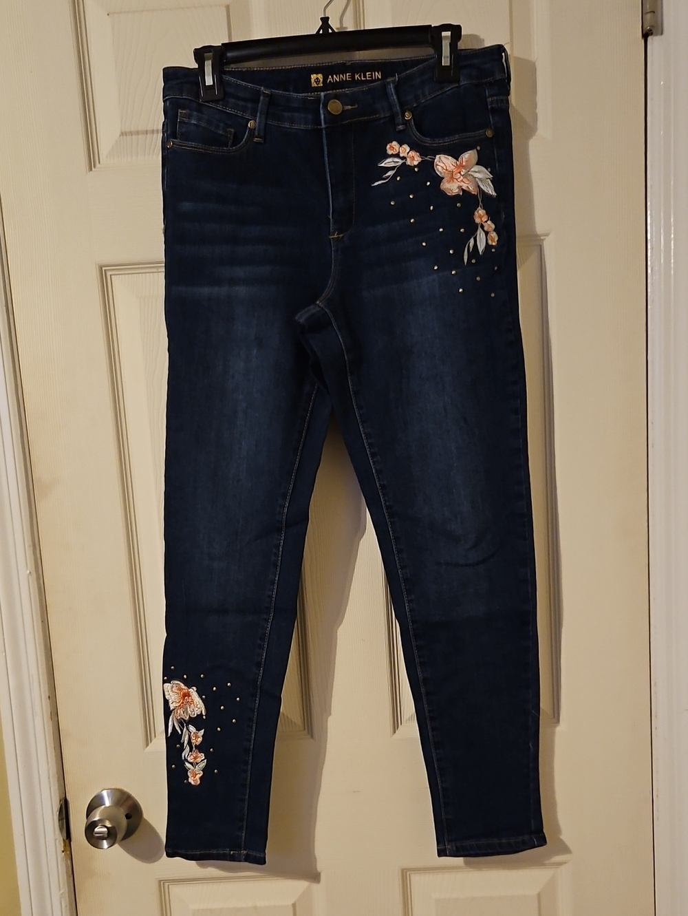Anne Klein Dark Blue Skinny Jeans with Pink Floral Embroidery